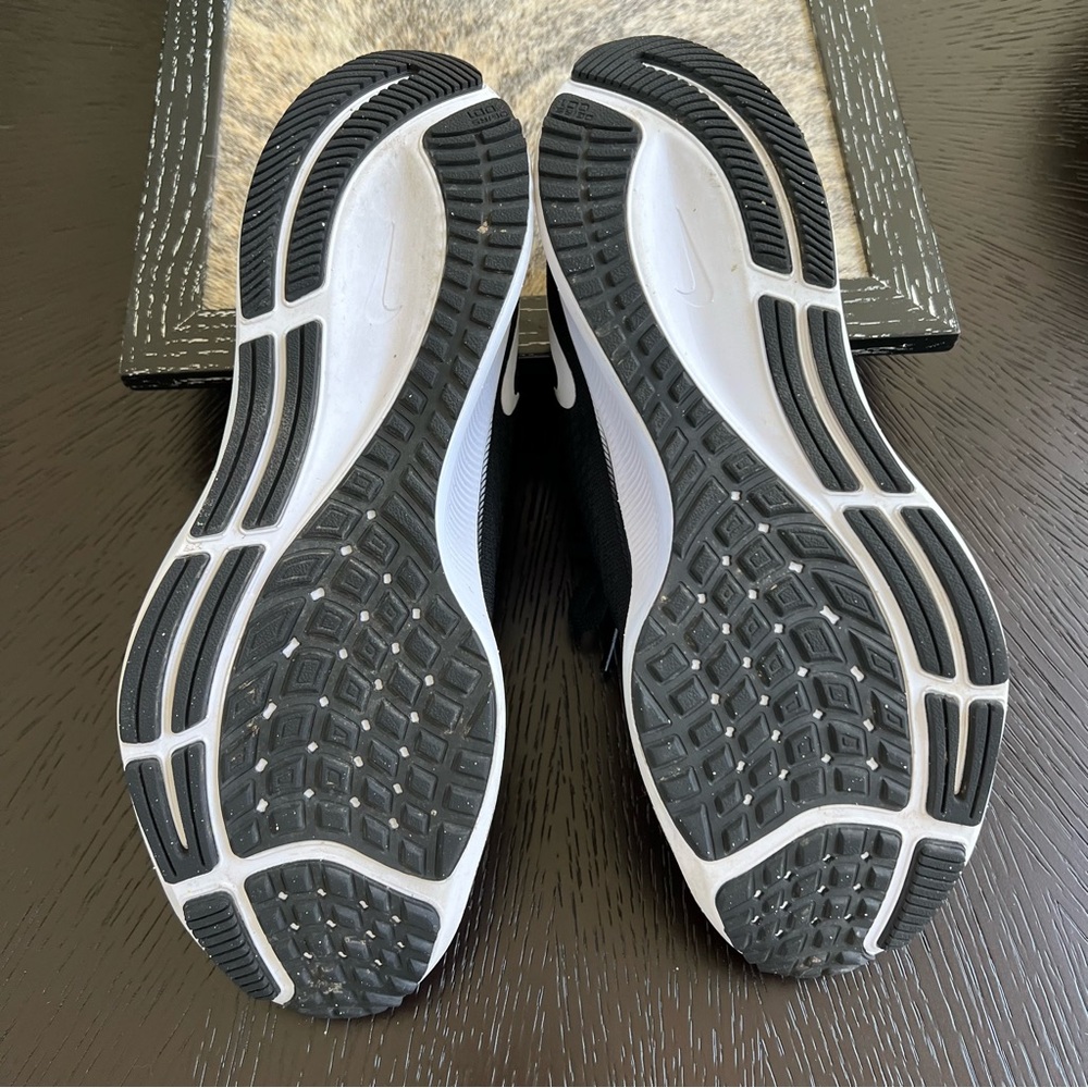 Nike Air Zoom Pegasus 37 Performance Fitness Running Shoes, Size 8.5 - Picture 13 of 13